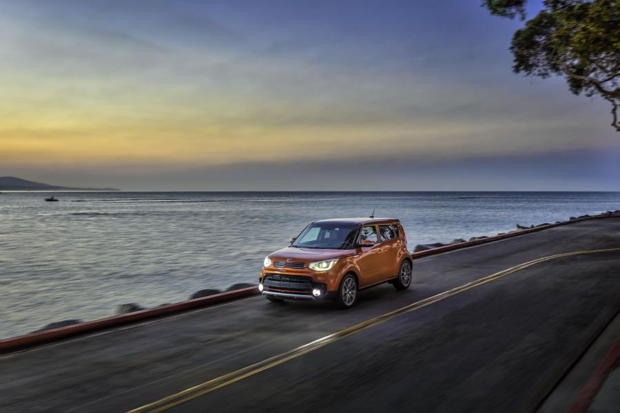  Kia Soul Turbo (PS) 2016 года  (NA) (фото 8 из 35)